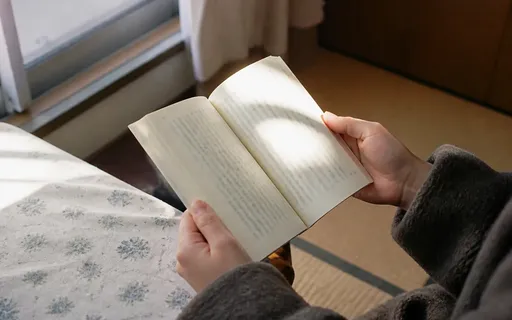 古本屋の棚の写真
